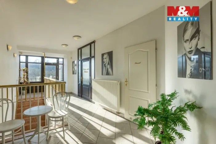 Prodej obchodního prostoru, Postoloprty, Marxovo náměstí, 440 m2