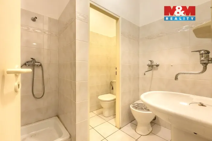 Prodej obchodního prostoru, Postoloprty, Marxovo náměstí, 440 m2