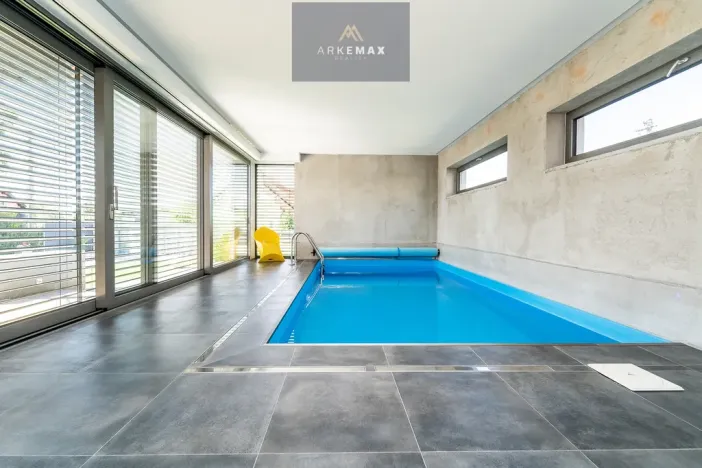 Pronájem rodinného domu, Žabeň, 410 m2