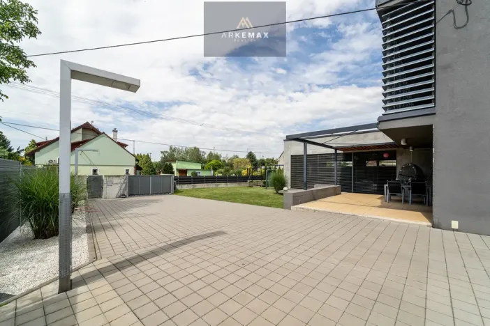 Pronájem rodinného domu, Žabeň, 410 m2