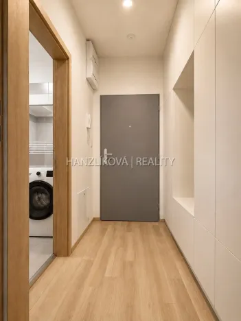 Pronájem bytu 1+kk, České Budějovice, 33 m2