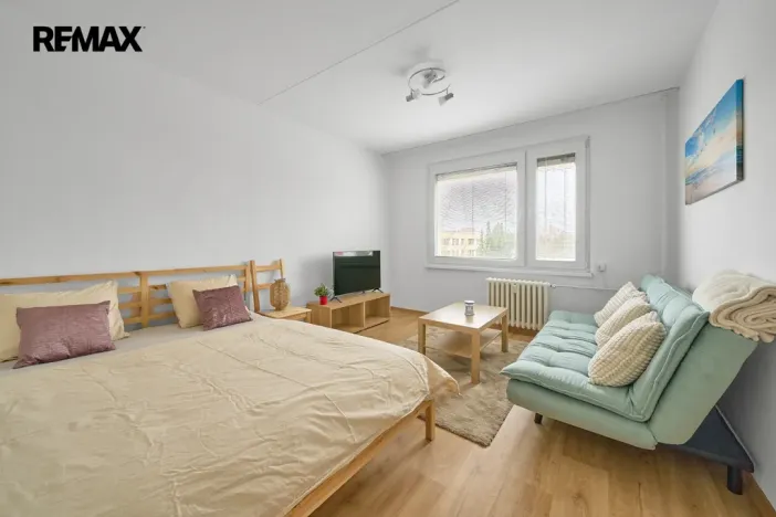 Prodej bytu 1+1, Hradec Králové - Třebeš, Pod Zámečkem, 38 m2