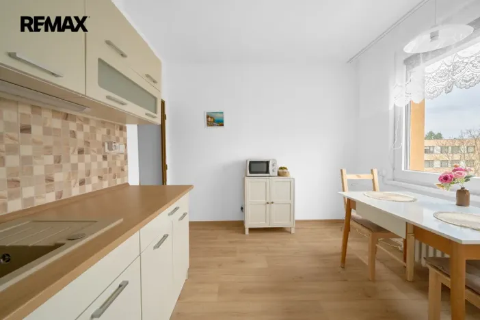 Prodej bytu 1+1, Hradec Králové - Třebeš, Pod Zámečkem, 38 m2