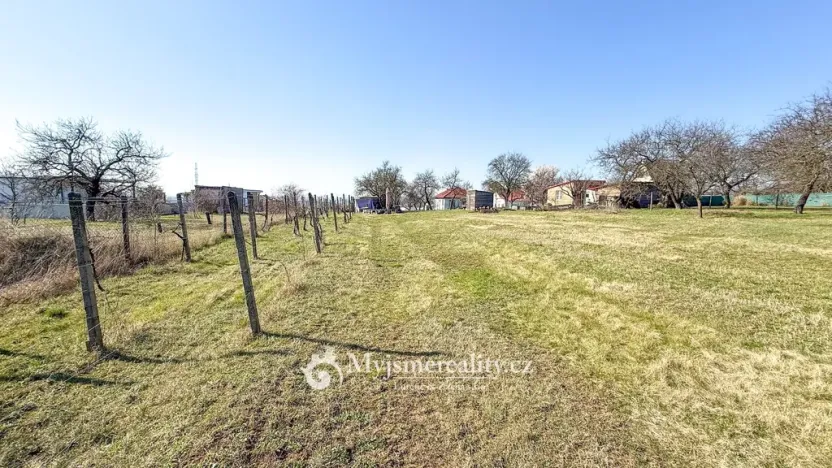 Prodej zahrady, Suchohrdly, 1465 m2