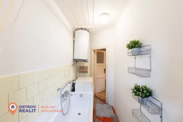 Prodej bytu 3+1, Krnov, Nádražní, 78 m2