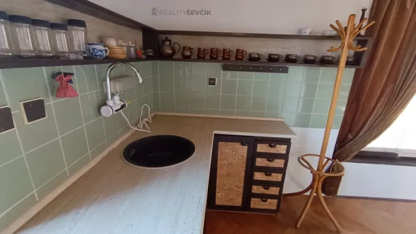 Prodej chaty, Pištín - Zálužice, 35 m2