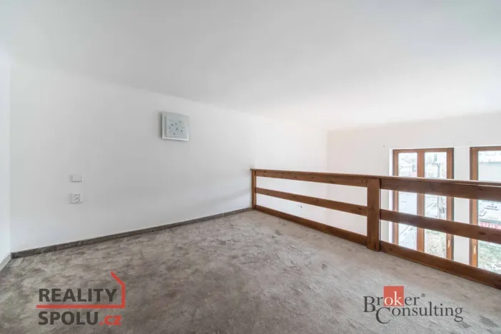 Pronájem bytu 2+1, Liberec - Liberec IV-Perštýn, Dr. Milady Horákové, 76 m2