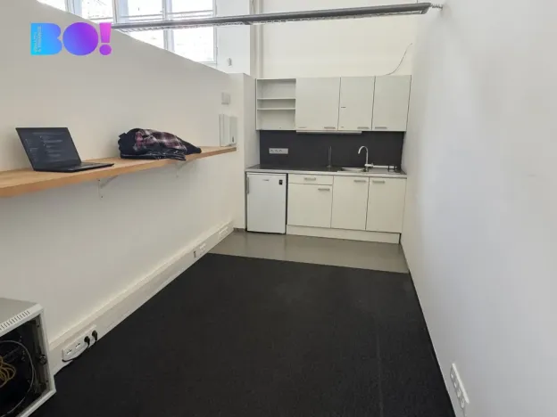 Pronájem kanceláře, Praha, Zubatého, 165 m2