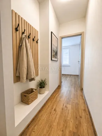 Prodej bytu 3+kk, Karlovy Vary - Drahovice, Východní, 61 m2