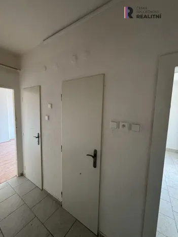 Pronájem bytu 2+1, Sokolov, U Divadla, 48 m2