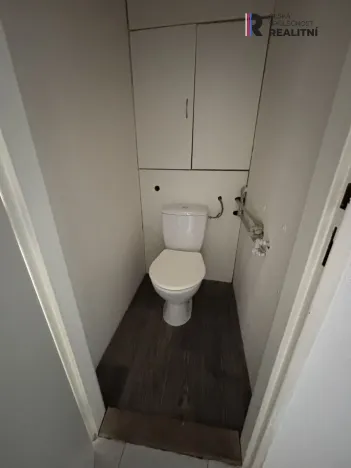 Pronájem bytu 2+1, Sokolov, U Divadla, 48 m2