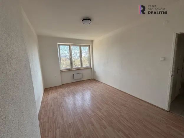 Pronájem bytu 2+1, Sokolov, U Divadla, 48 m2