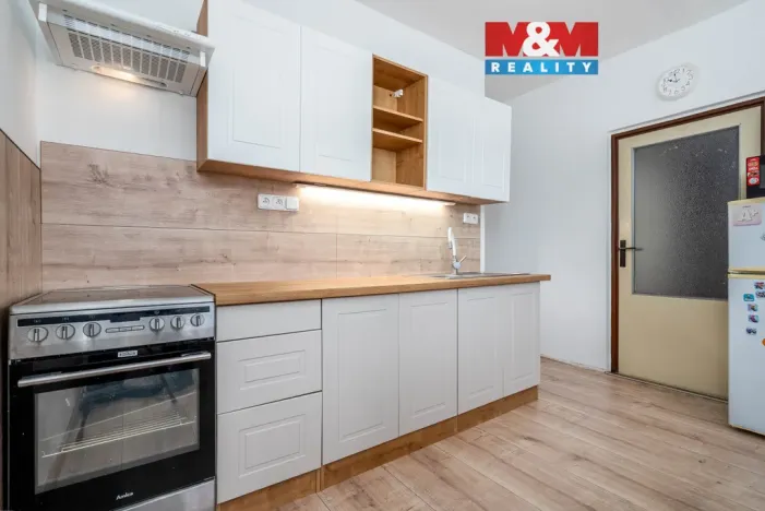 Prodej bytu 3+1, Hradec Králové - Nový Hradec Králové, třída Edvarda Beneše, 98 m2