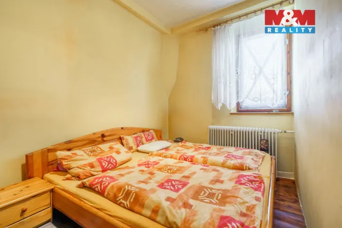 Prodej rodinného domu, Karlovy Vary - Stará Role, Korunní, 96 m2