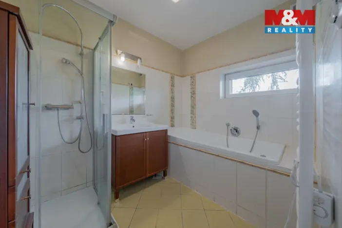 Prodej rodinného domu, Dolní Lhota, Lomená, 315 m2