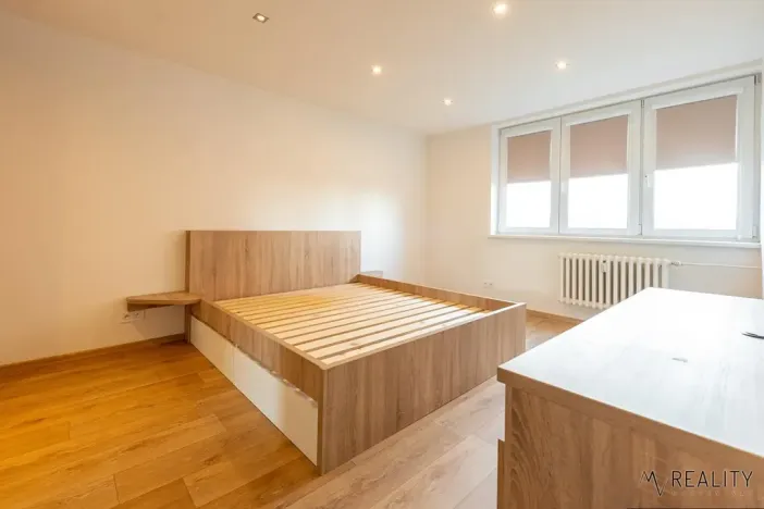 Pronájem bytu 1+1, Ostrava, Varenská, 36 m2