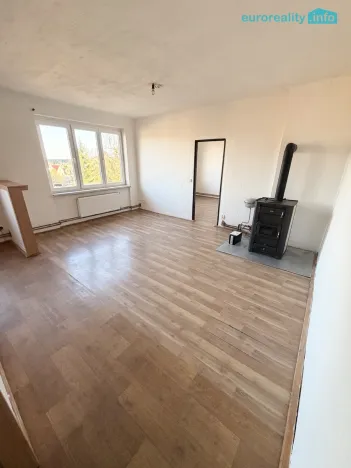 Pronájem bytu 3+1, Tři Sekery, 69 m2