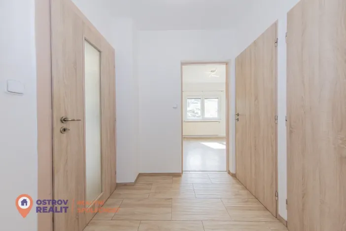 Prodej bytu 4+1, Všemina, 72 m2