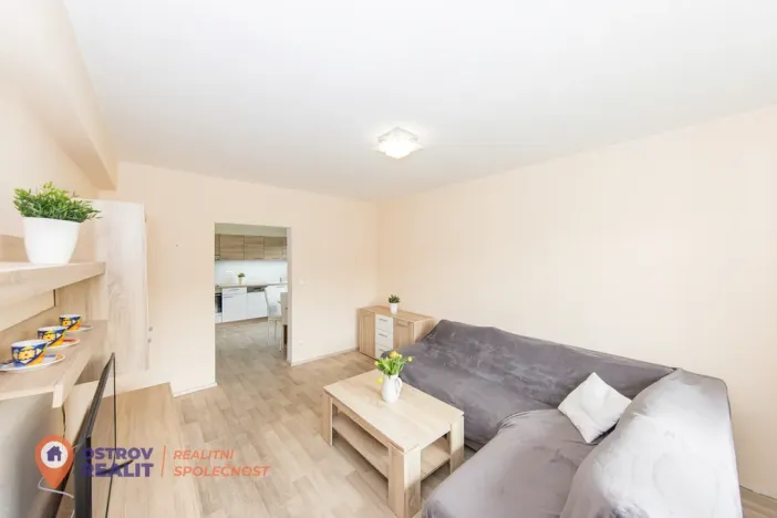 Prodej bytu 4+1, Všemina, 72 m2