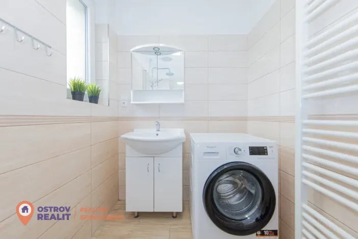 Prodej bytu 4+1, Všemina, 72 m2