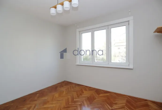 Pronájem bytu 3+1, Praha, Dubečská, 70 m2