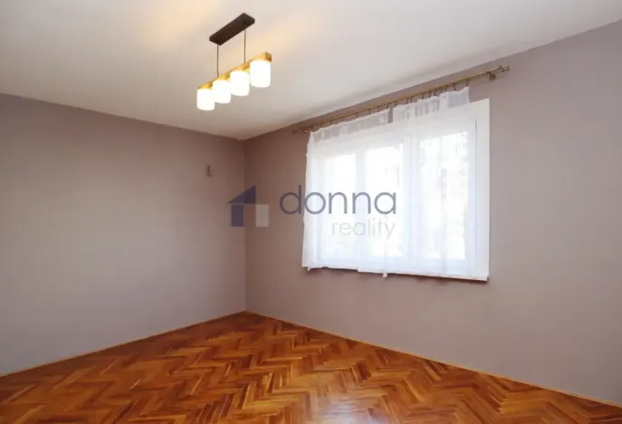 Pronájem bytu 3+1, Praha, Dubečská, 70 m2