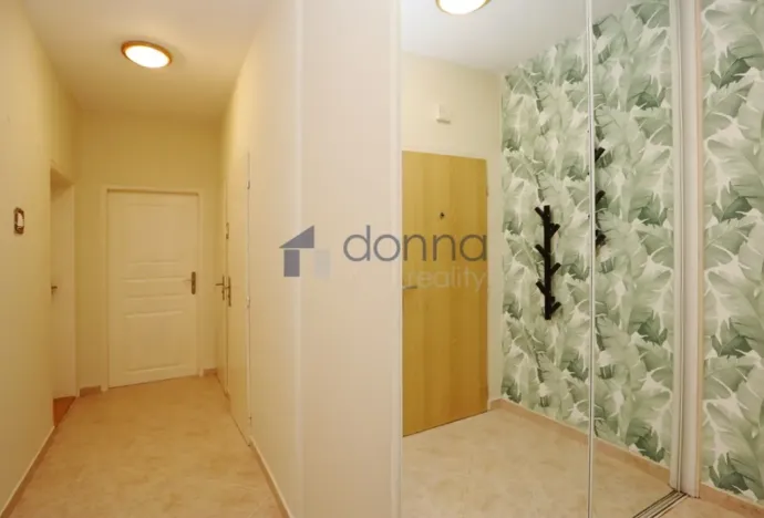 Pronájem bytu 3+1, Praha, Dubečská, 70 m2