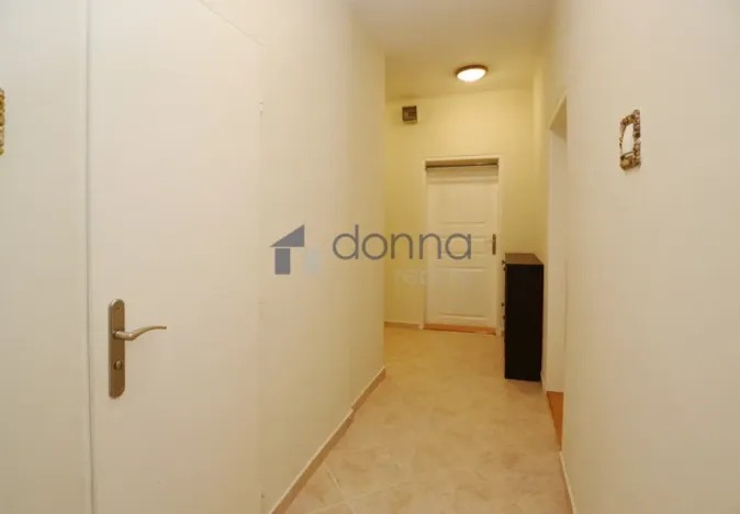 Pronájem bytu 3+1, Praha, Dubečská, 70 m2