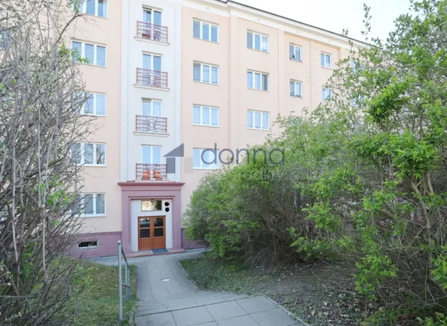 Pronájem bytu 3+1, Praha, Dubečská, 70 m2