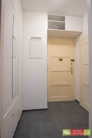 Prodej bytu 2+kk, Praha, U Uranie, 36 m2