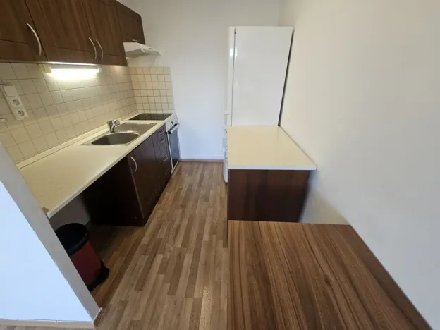 Pronájem bytu 2+kk, Praha, Píškova, 45 m2