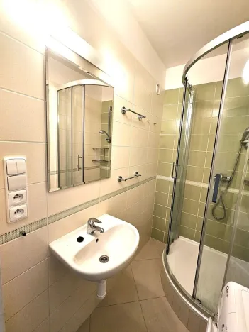 Pronájem bytu 2+kk, Praha, Píškova, 45 m2