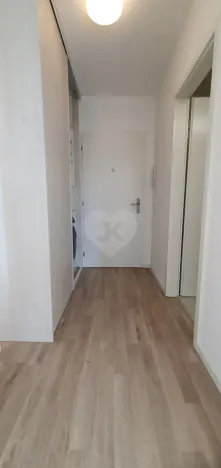Pronájem bytu 2+kk, Praha - Libeň, Novovysočanská, 53 m2
