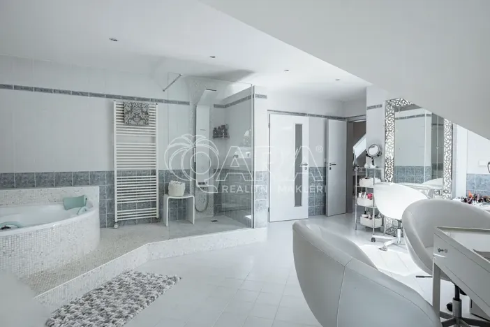 Prodej rodinného domu, Zeleneč, Štefánikova, 540 m2