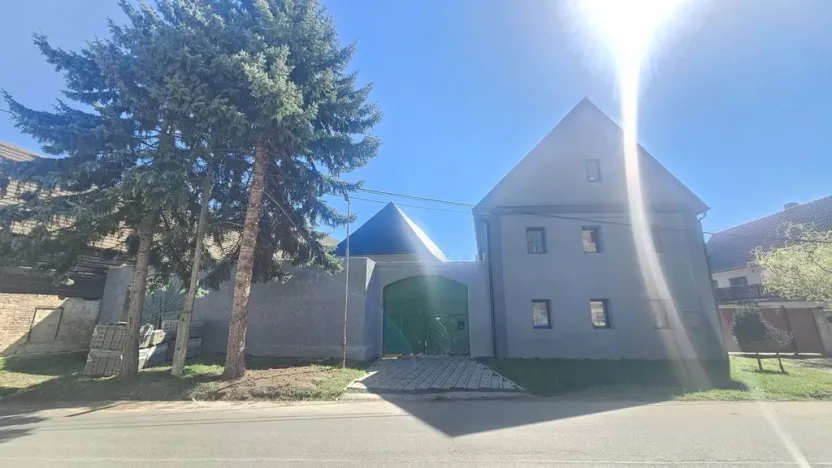 Prodej rodinného domu, Vrutice - Svařenice, 1143 m2