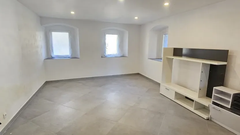 Prodej rodinného domu, Vrutice - Svařenice, 1143 m2