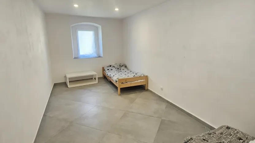 Prodej rodinného domu, Vrutice - Svařenice, 1143 m2