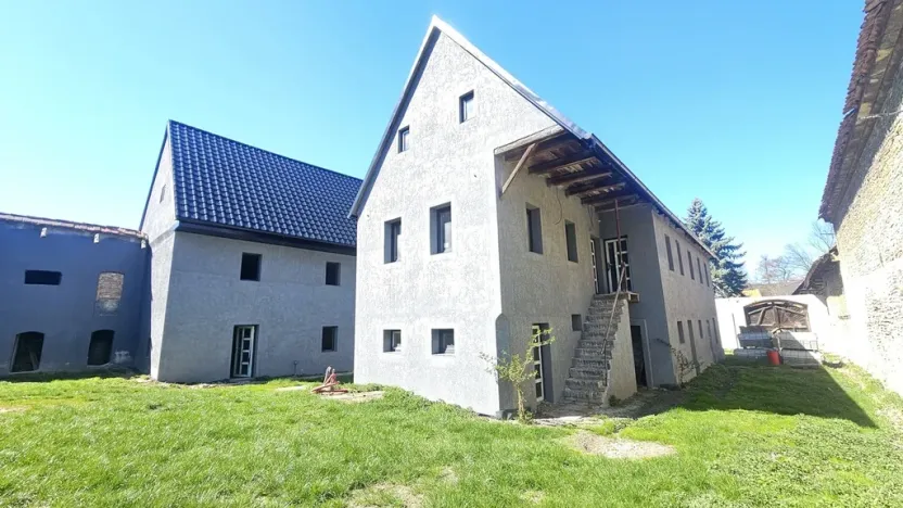 Prodej rodinného domu, Vrutice - Svařenice, 1143 m2