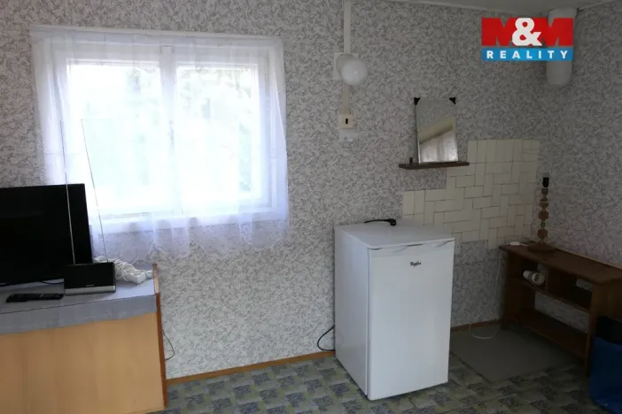 Pronájem chaty, Vráž, 23 m2