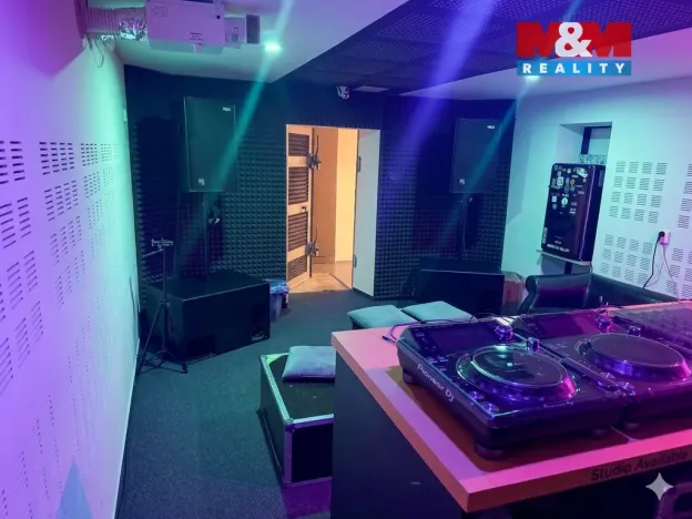 Pronájem komerční nemovitosti, Havířov - Město, Mickiewiczova, 30 m2