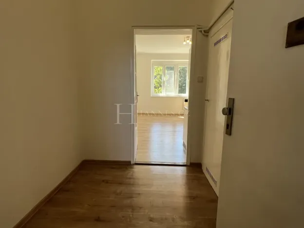 Pronájem bytu 1+kk, Praha - Vokovice, Africká, 31 m2