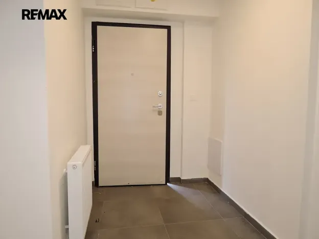 Pronájem bytu 2+kk, Praha - Smíchov, U Malvazinky, 38 m2