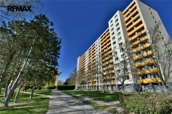 Prodej bytu 3+1, Hradec Králové - Nový Hradec Králové, třída Edvarda Beneše, 80 m2