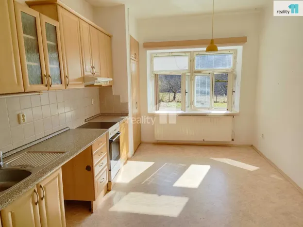 Pronájem bytu 3+1, Nová Paka - Studénka, 104 m2