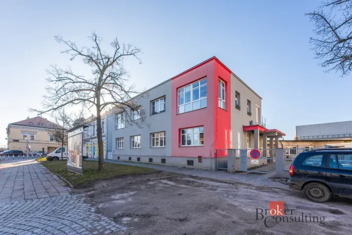 Prodej ordinace, Hradec Králové, 395 m2