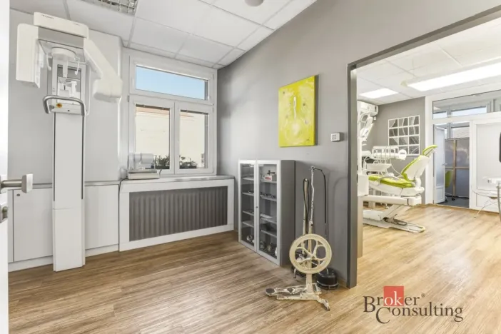 Prodej ordinace, Hradec Králové, 395 m2
