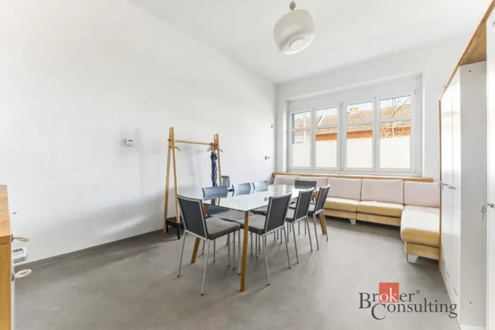 Prodej ordinace, Hradec Králové - Kukleny, Pražská třída, 395 m2