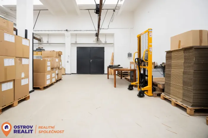 Prodej obchodního prostoru, Šumperk, Uničovská, 198 m2