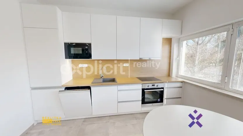 Pronájem bytu 1+kk, Zlín, Lešetín II, 67 m2