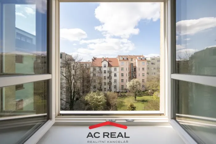 Pronájem bytu 2+1, Brno, Čápkova, 73 m2